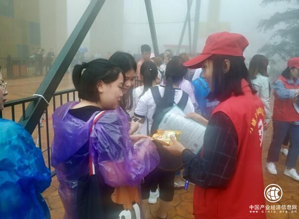 端午节重庆旅游再上“热搜” 洪崖洞奥陶纪等网红景区火而不乱