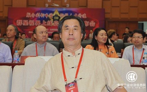 中国美术家协会理事、国家一级美术师，中国汉画艺术研究院院长王阔海