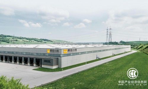 助推高质量狗粮供给 疯狂小狗打造中国宠物食品领军品牌