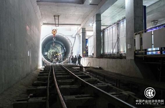 城市建地铁：申报建设门槛更高 在建项目管控更严