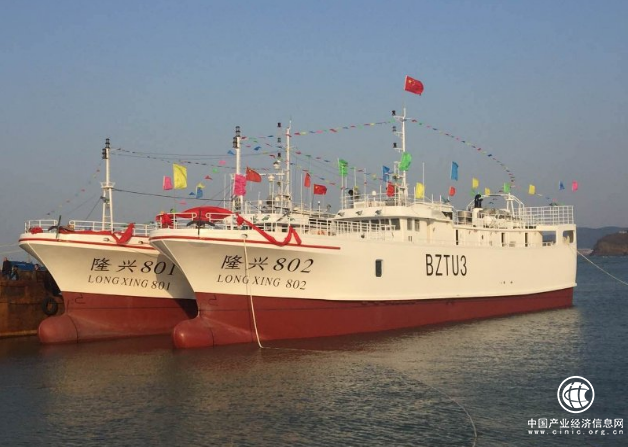 国内最长超低温玻璃钢渔船在大连下水