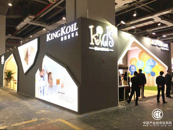 金可儿成长系列亮相第18届孕婴童展，开启母婴护脊新时代