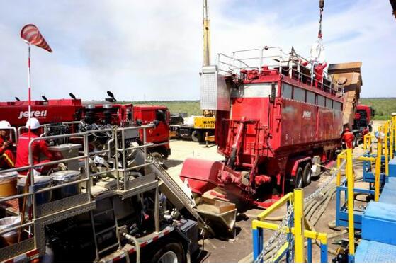 打破欧美产品垄断 杰瑞公司压裂成套设备首发中东