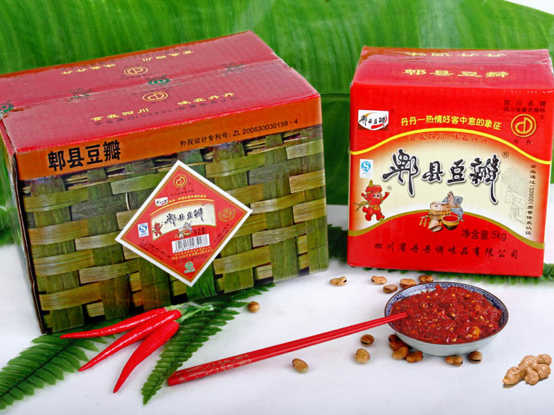 小豆瓣大变化 四川郫县豆瓣酱不再“油腻”