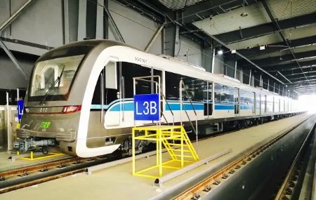 中车时代电气第10000辆城轨自主牵引系统下线