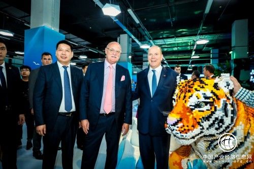 探索濒危动物现状_BRICKLIVE(砖享)动物王国环保展一北京站开幕