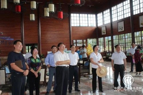 海南省政协主席毛万春率政协调研团莅临中合集团考察调研