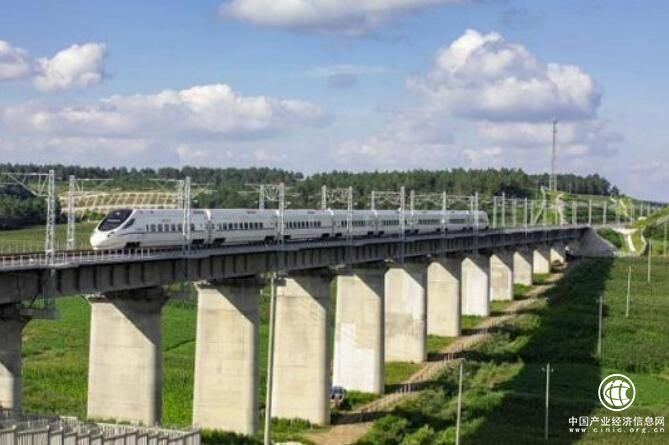 世界最长高寒地区铁路哈佳铁路开通