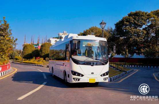 尼泊尔总理为比亚迪“站台”中国客车再显国际范儿