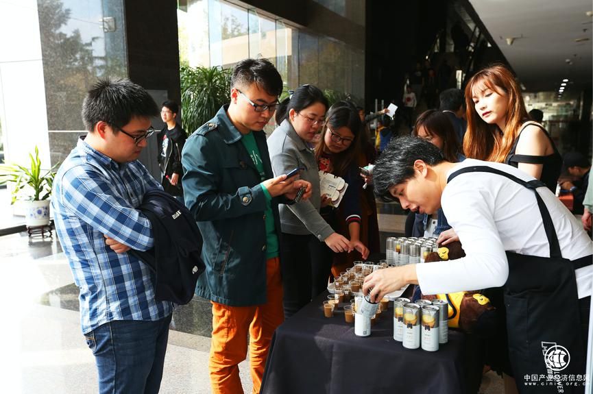 猩便利携手麦隆咖啡 打造白领咖啡消费新模式