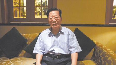 为改革发声 青花郎专访改革先锋人物“皇甫平”