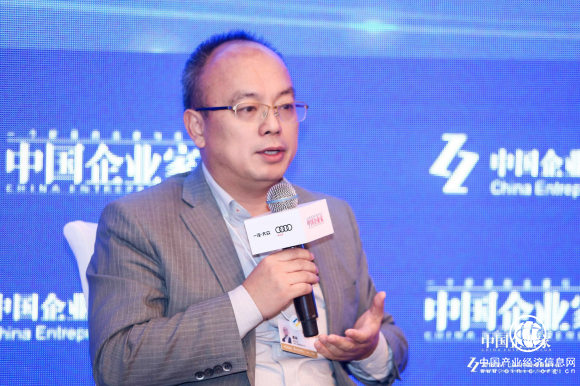 易宝支付CEO唐彬受邀出席2018中国企业领袖年会