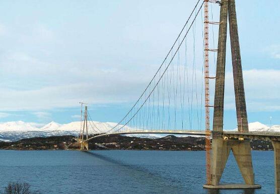 中国企业承建的挪威第二大桥举行通车典礼