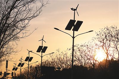 中国低碳能源发展蹄疾步稳