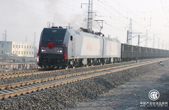 我国重要运煤通道准朔铁路开通运营