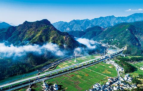杭黄高铁带动乡村振兴“加速度”