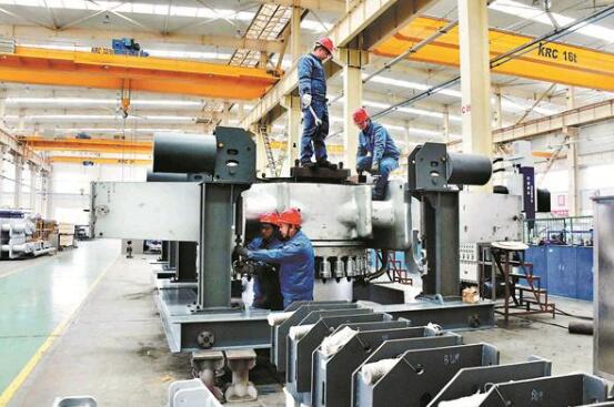 让延迟焦化实现清洁生产--洛阳涧光打造装备单项冠军纪实