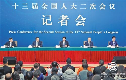 商务部在人大记者会上回应消费、开放等热点问题