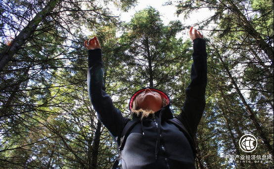 摩天之星：20拼命，30拼运，40开始拼德性