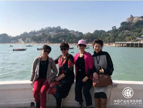 “春之天籁·一揽芳华”慢点富俱乐部厦门尊享游圆满落幕