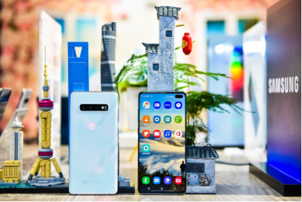 十年集大成之作 三星Galaxy S10亮相郑州