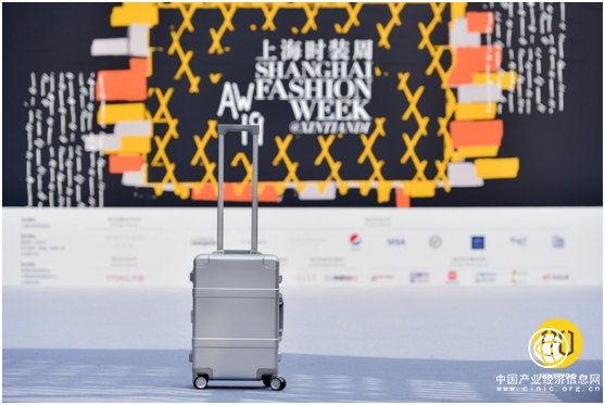 90分 × REINEREN 品质箱随，触及巅峰