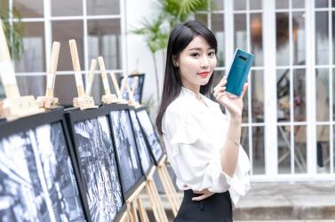 三星Galaxy S10系列帮你轻松拍美照，春游玩出好心情！
