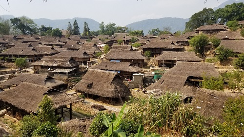 东航积极创新推进精准扶贫