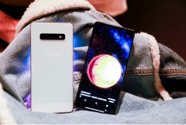 什么是最前卫的智能手机？用了三星Galaxy S10你就知道