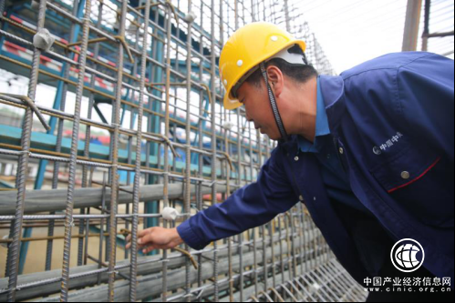 班组长徐如锋的劳动节