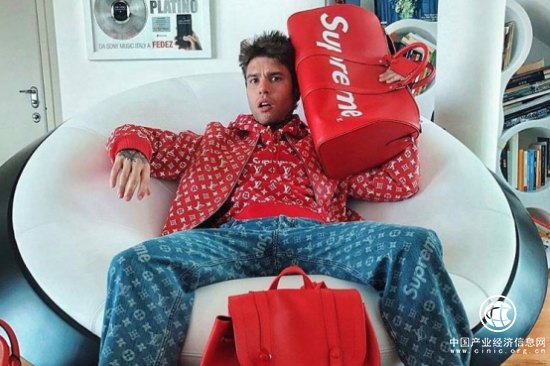 Supreme投资千万跨界茶饮的商业逻辑是什么？