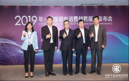 苏宁引领一季度家电市场，全方位服务赢得最大信赖