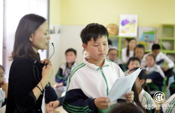 捷信“小小金融家”走进校园 培养学生金融素养