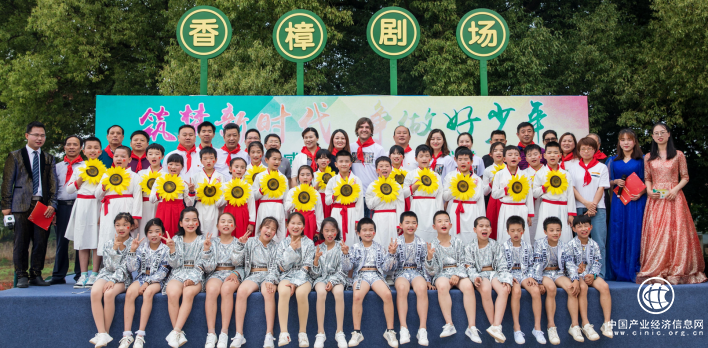 百威践行“一厂一校”承诺，又一座百威爱心小学在武汉揭牌