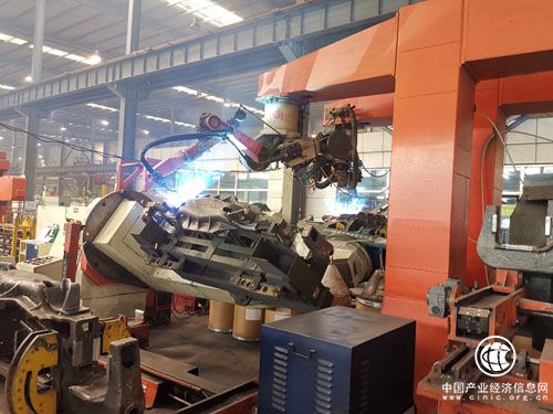 西藏那曲首批15名电焊工“培训+跨省就业”赴江苏上岗