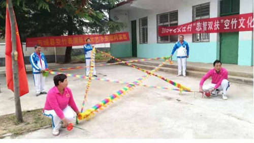 河南省方城县古庄店镇：文化演出助力扶贫