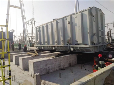 国内首台220千伏等级360兆伏安主变就位鄂尔多斯