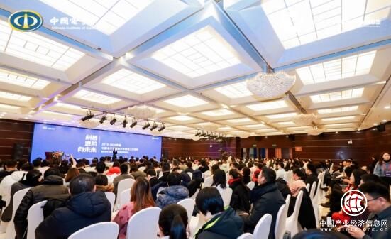 中国电子学会、北大、腾讯联合推出“青少年软件编程等级标准”再升级