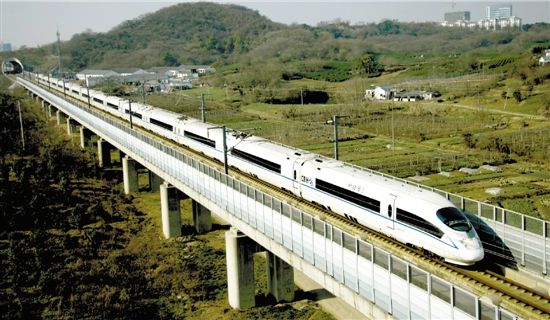 我国高铁对百万以上人口城市的覆盖率超过95%