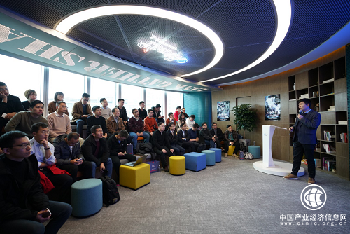 信也科技举办首届技术沙龙 共话科技赋能金融服务升级