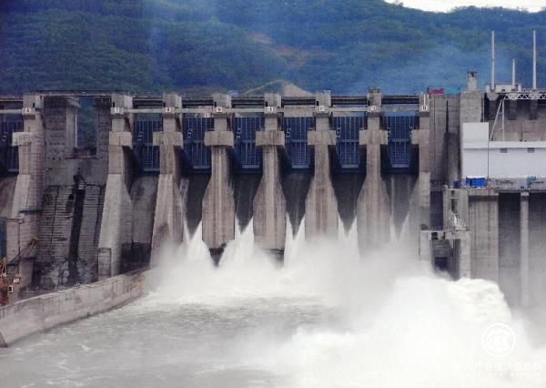 中方加大澜沧江景洪水电站下泄流量帮助下游共同应对旱情