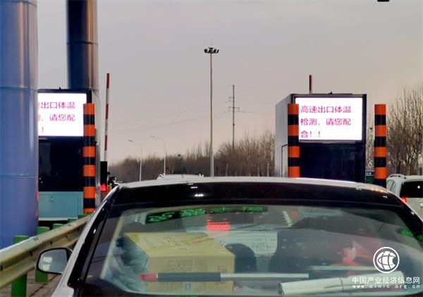 城阳对辖区12处高速公路出入口设点管控