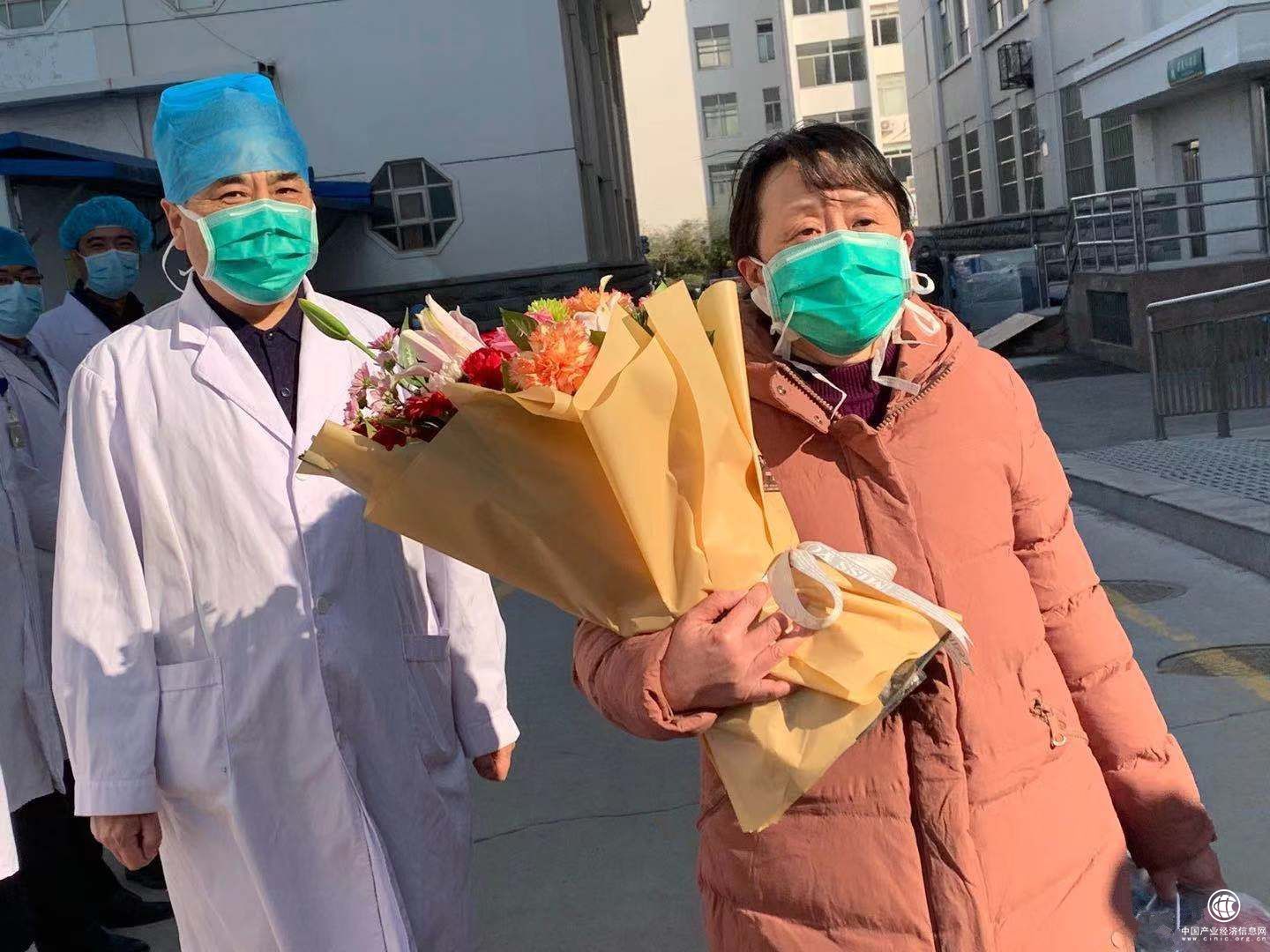 临沂首例治愈患者出院后，含泪说了这些……