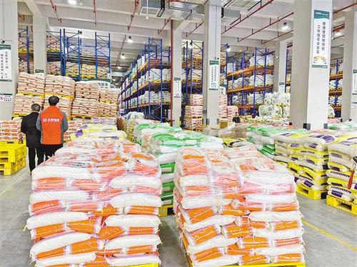央地密集发布措施保障生活物资供应