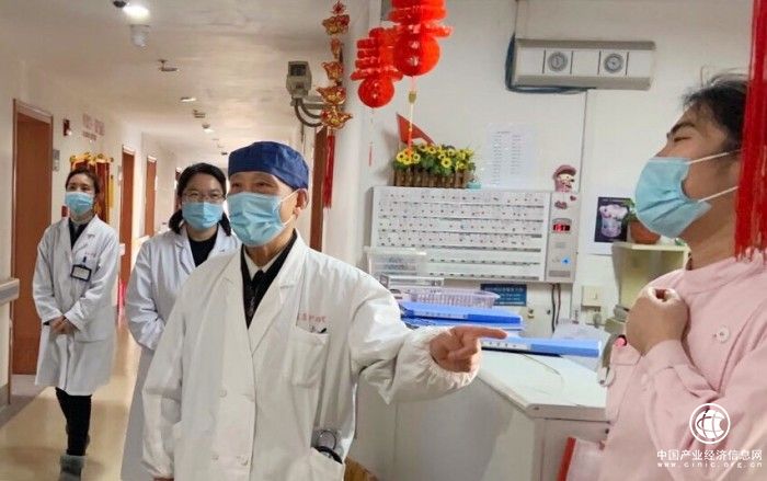 冲锋在前是我本职工作——记海尔盈康一生战“疫”前锋70岁院长肖正达