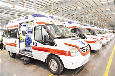 工信部促产保供 2000辆负压救护车投入抗疫战