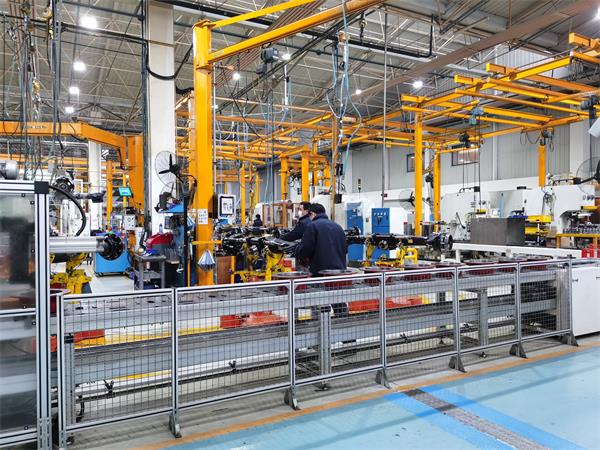 城阳世界动车小镇企业复工跑出“高铁速度”