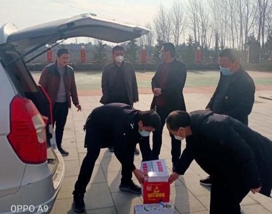 河南方城县自然资源局做好后勤保障服务抗疫一线