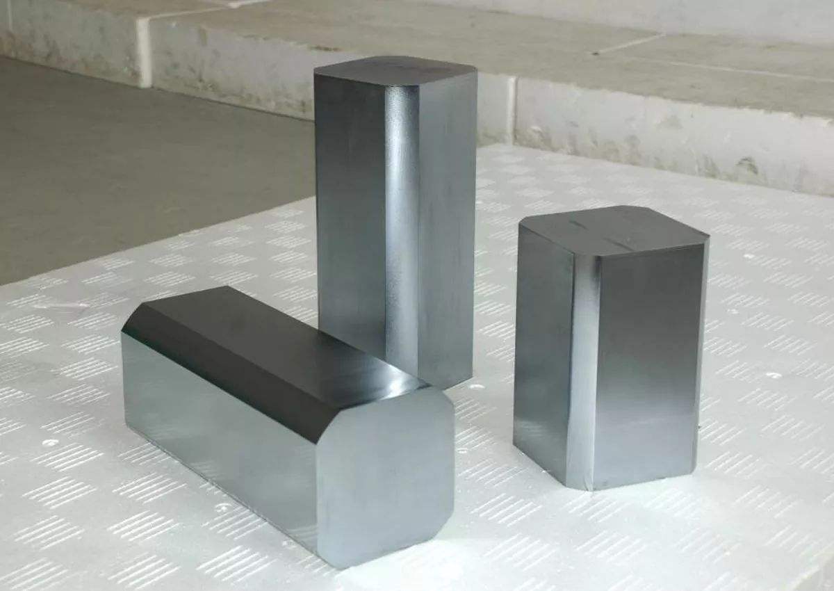 2020年预计单晶硅料市场处于紧平衡的状态