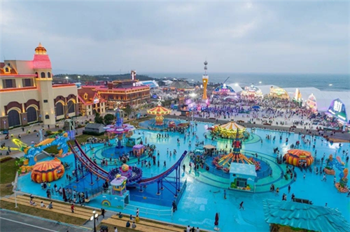 踏青玩耍好去处！青岛西海岸新区金沙滩啤酒城梦幻岛开业运行